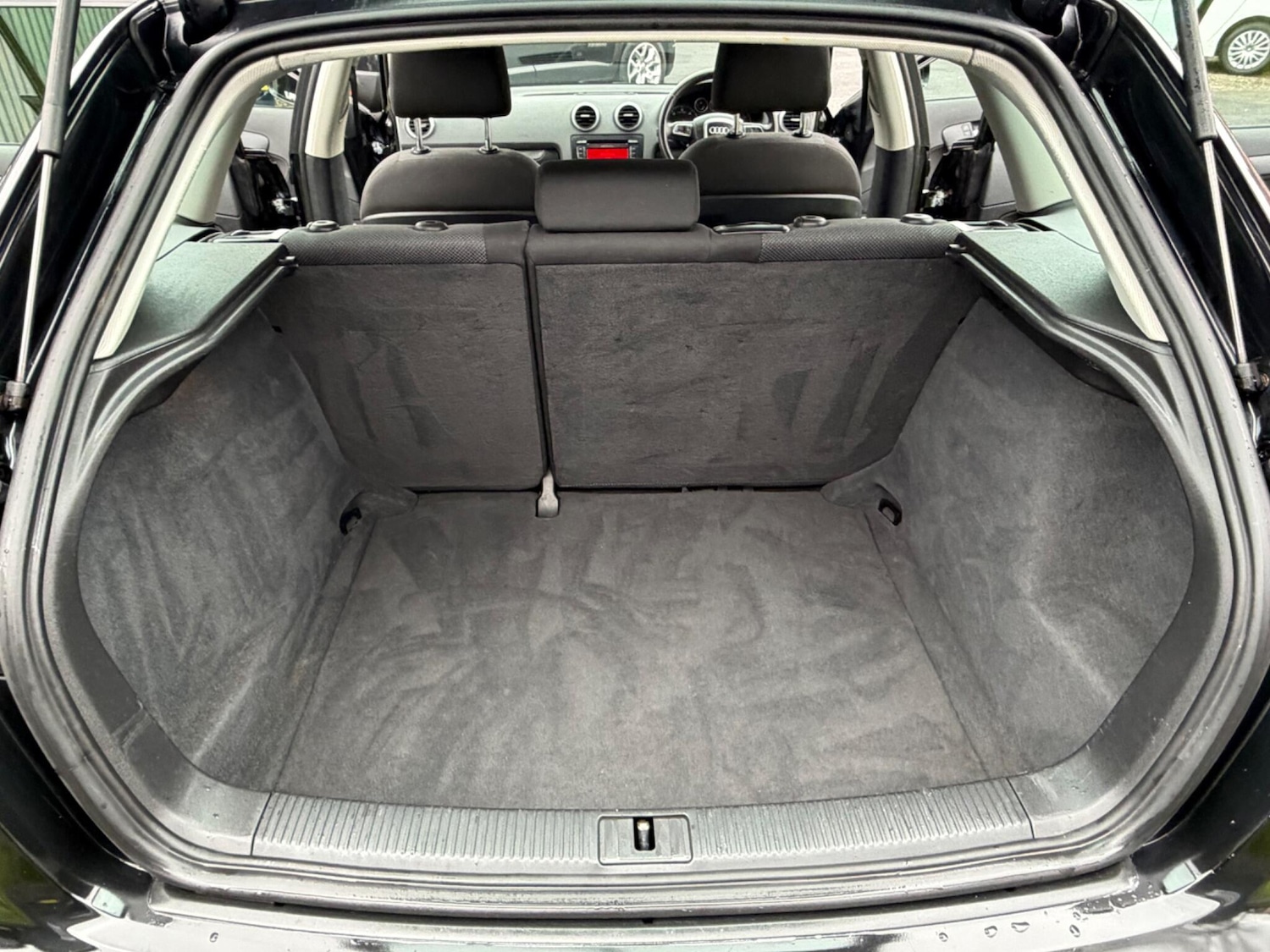 Used Audi A3 2010 for sale - 77306220: Photo 41