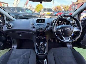 Used Ford Fiesta 2015 for sale - 78384250: Photo