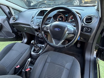 Used Ford Fiesta 2015 for sale - 78384250: Photo