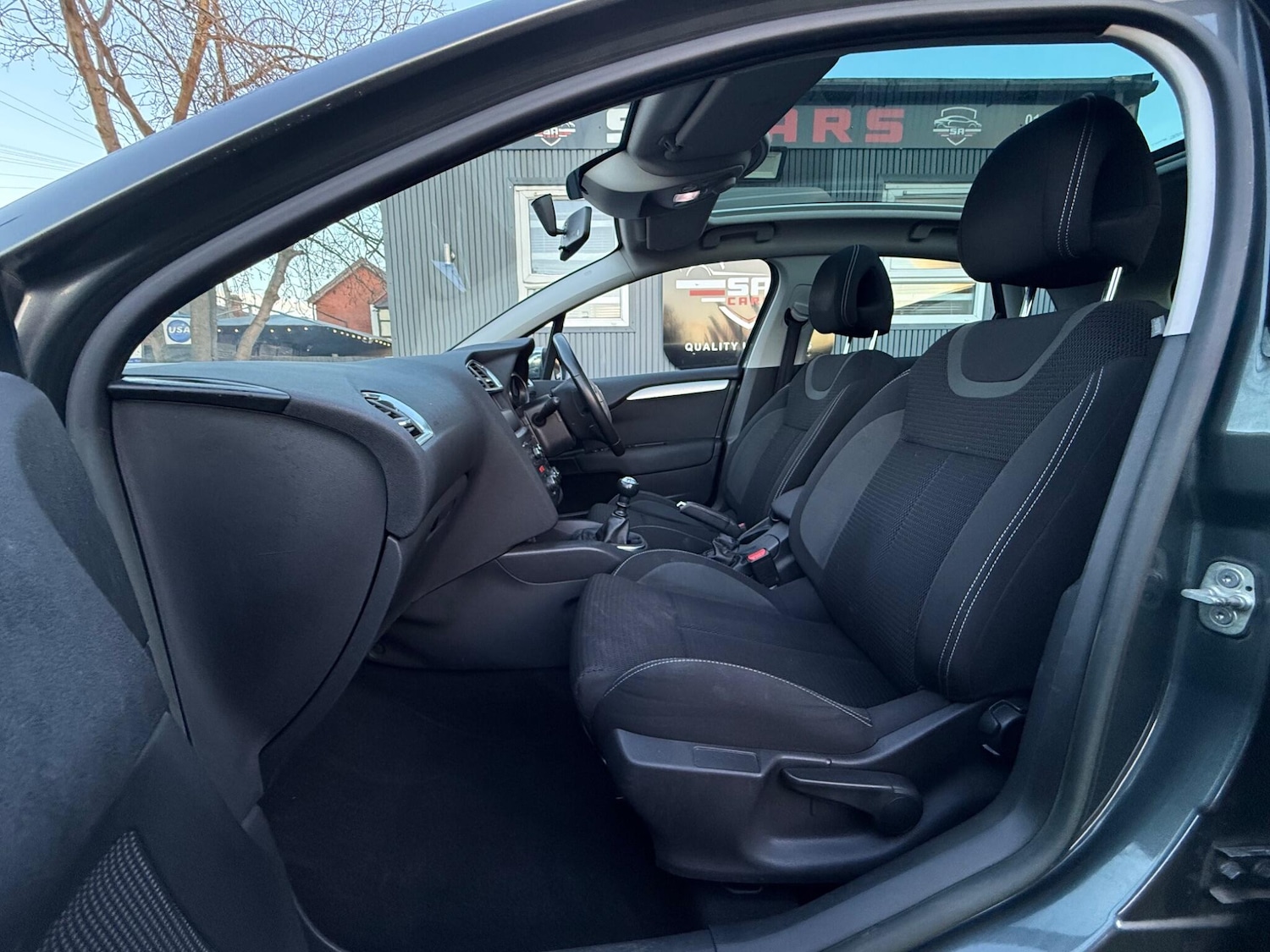 Used Citroen C4 2013 for sale - 76703612: Photo 35