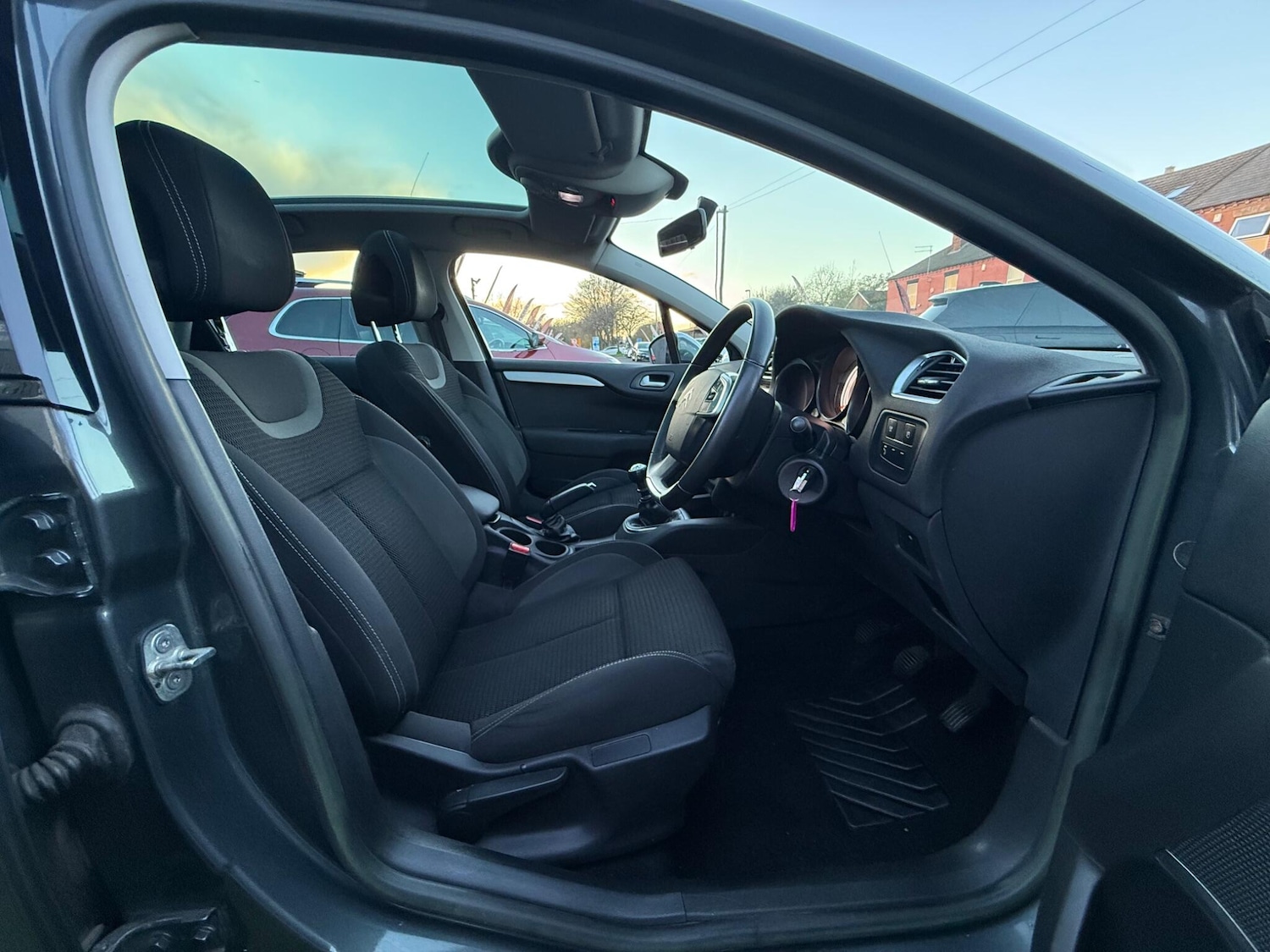 Used Citroen C4 2013 for sale - 76703612: Photo 4