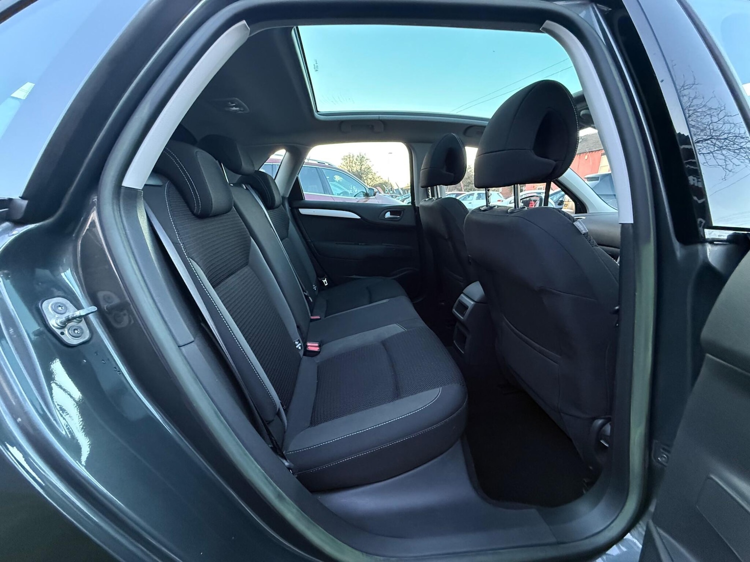 Used Citroen C4 2013 for sale - 76703612: Photo 5