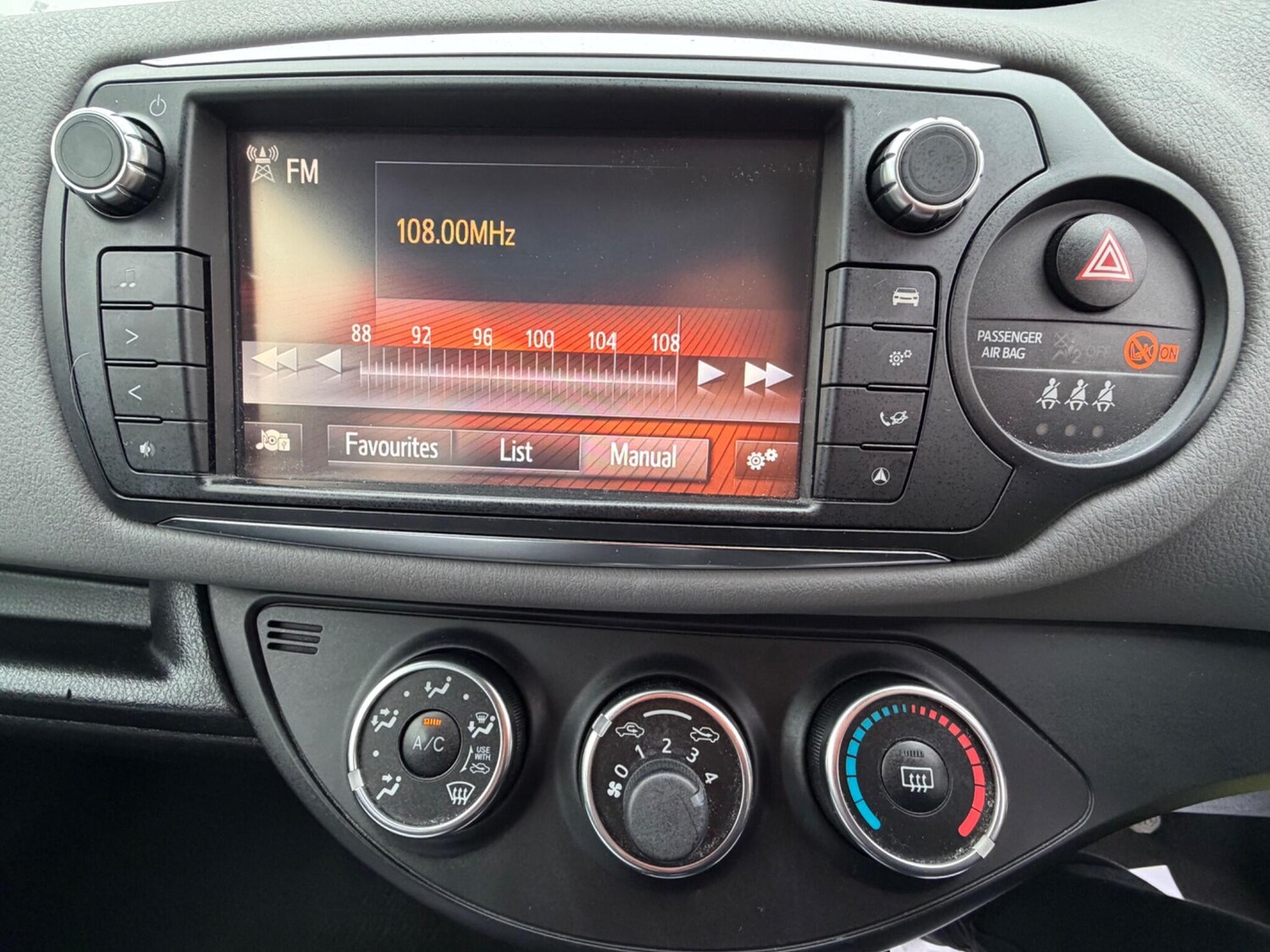 Used Toyota Yaris 2016 for sale - 77479191: Photo 21