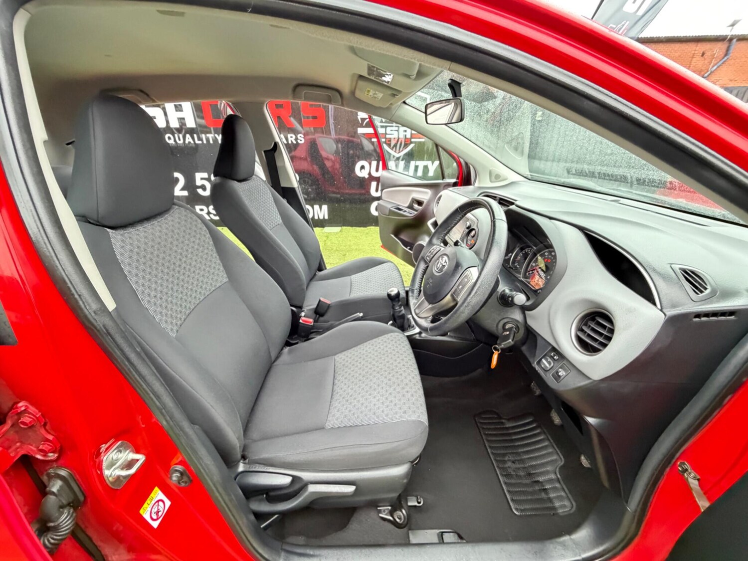 Used Toyota Yaris 2016 for sale - 77479191: Photo 29