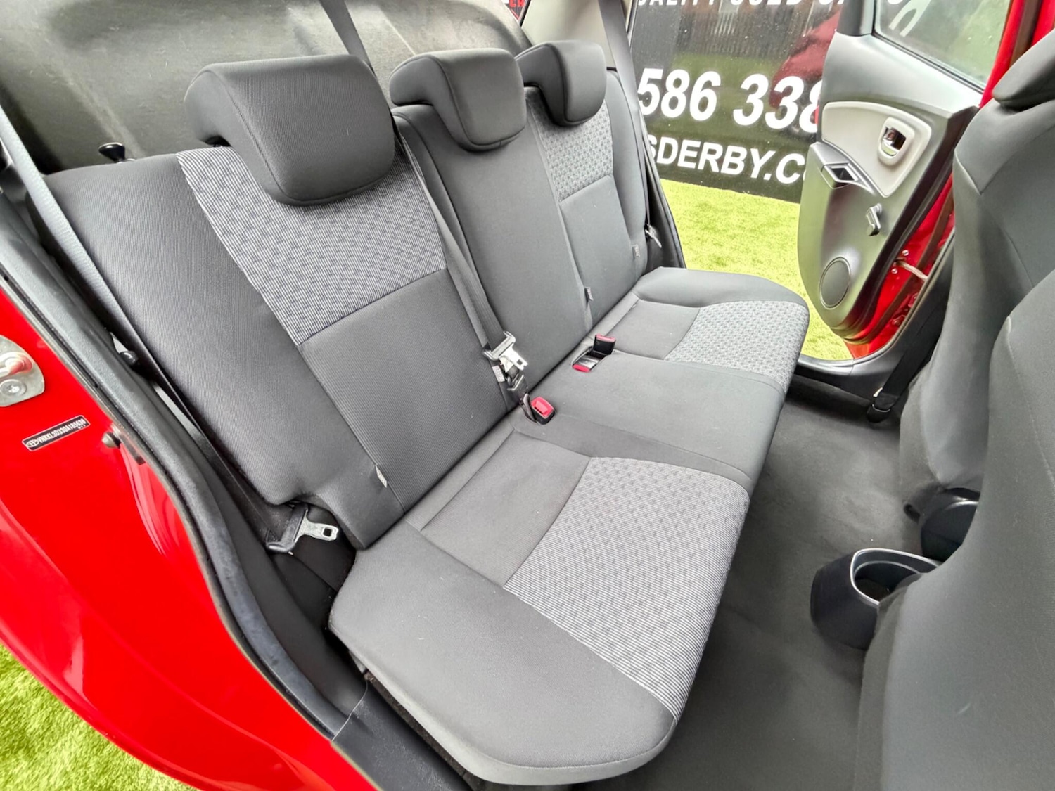 Used Toyota Yaris 2016 for sale - 77479191: Photo 37