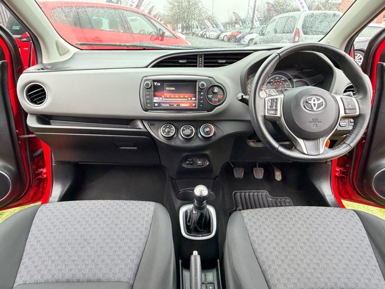 Used Toyota Yaris 2016 for sale - 77479191: Photo 39