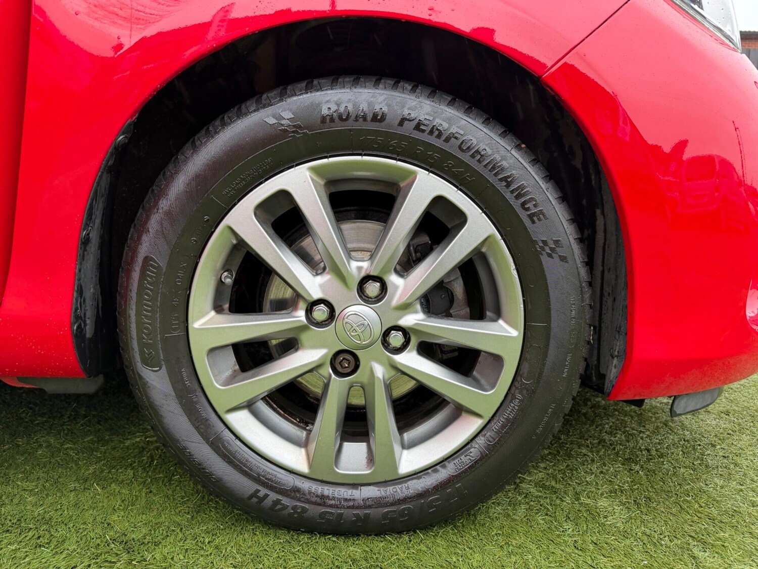 Used Toyota Yaris 2016 for sale - 77479191: Photo 48