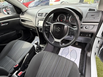 Used Suzuki Swift 2015 for sale - 75552155: Photo