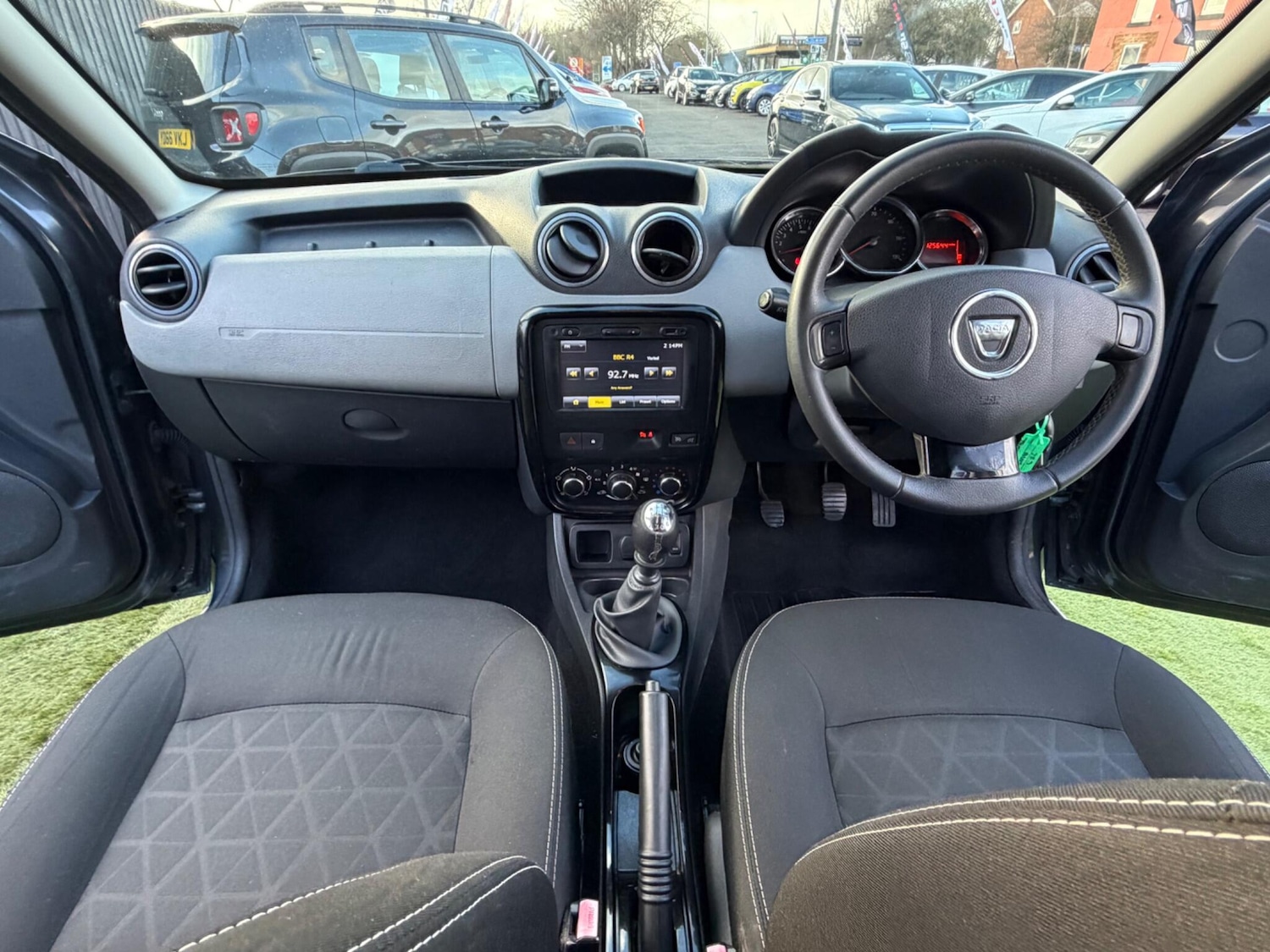 Used Dacia Duster 2015 for sale - 77315186: Photo 2