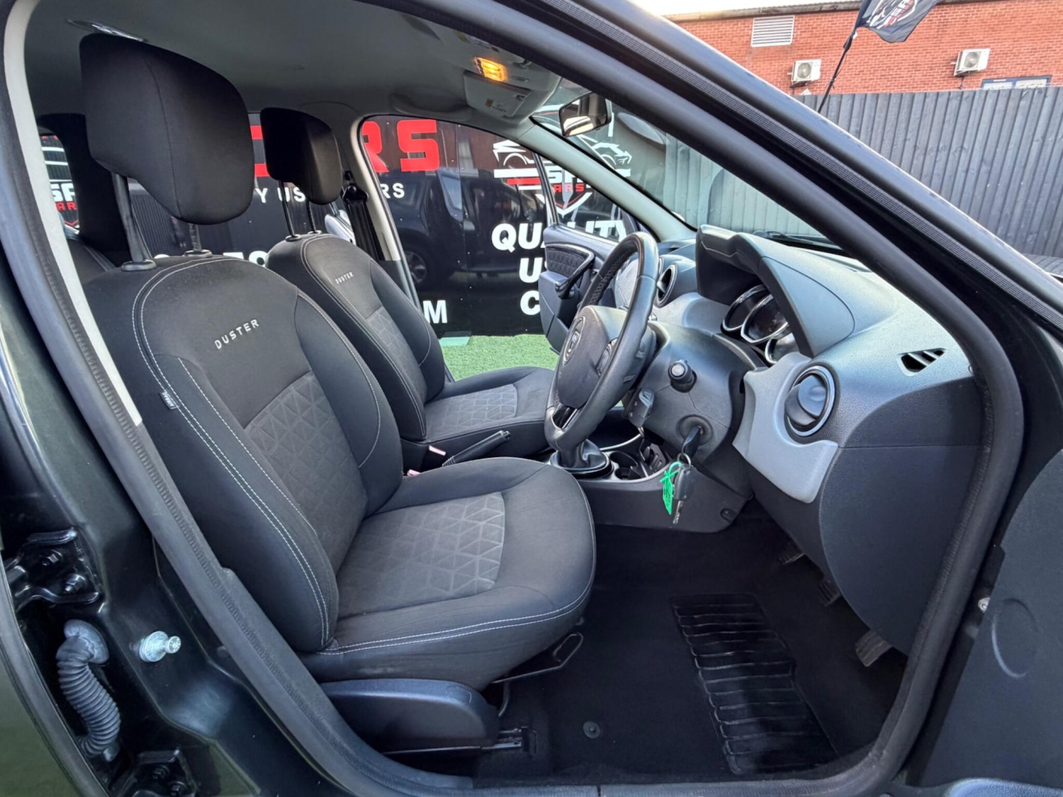 Used Dacia Duster 2015 for sale - 77315186: Photo 27