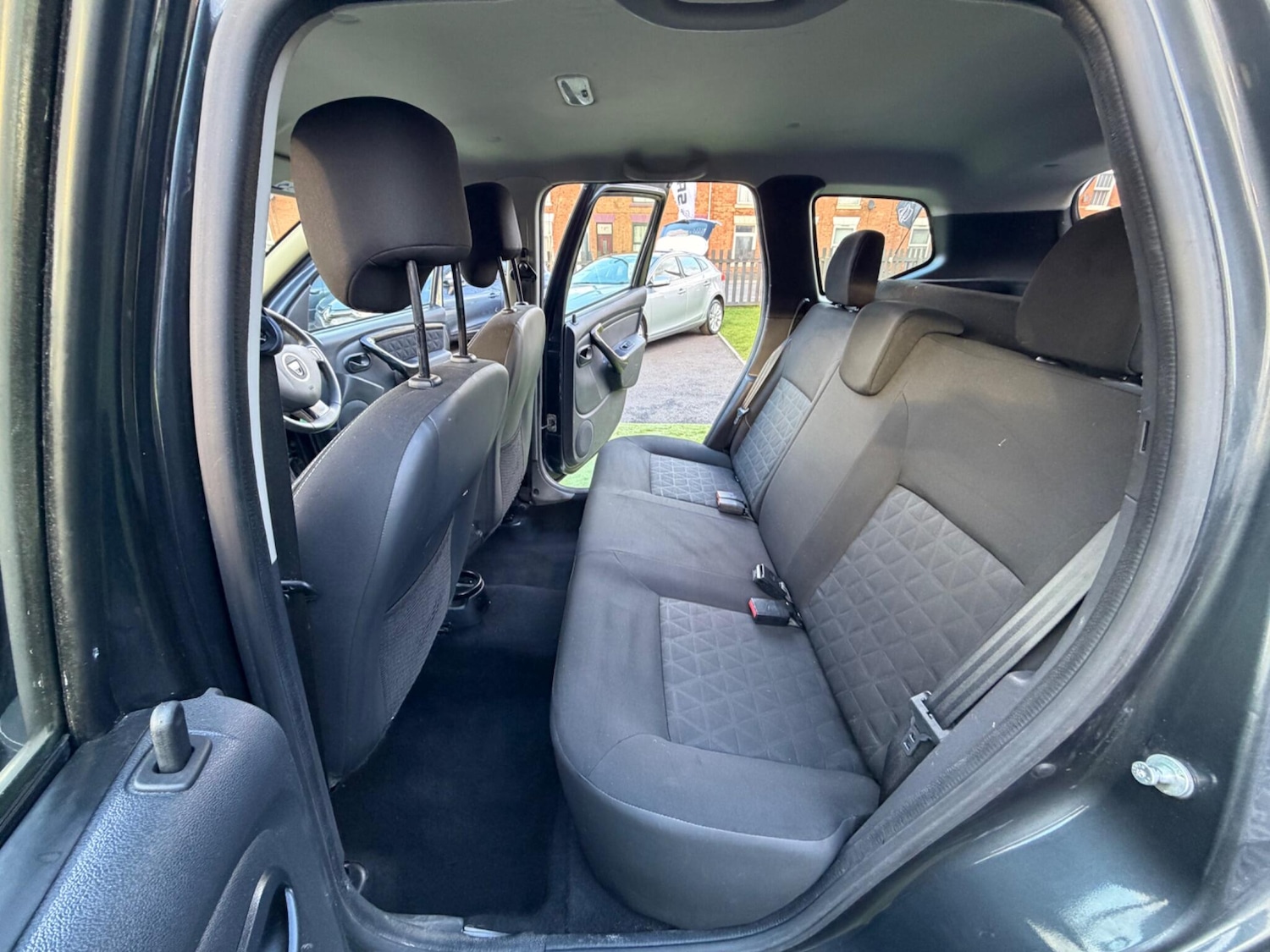 Used Dacia Duster 2015 for sale - 77315186: Photo 34