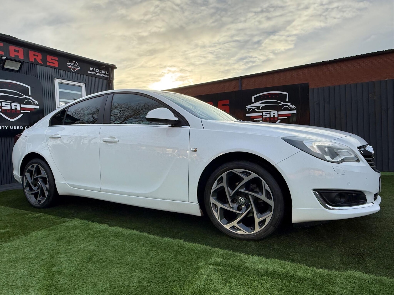 Used Vauxhall Insignia 2015 for sale - 76832483: Photo 10