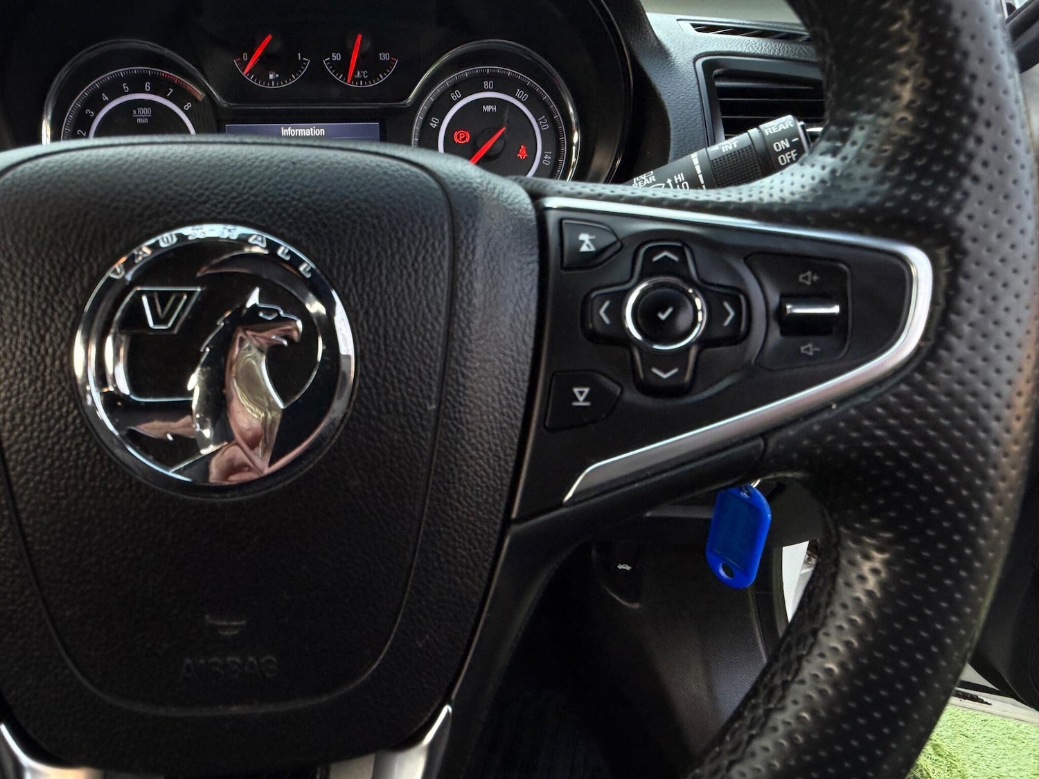 Used Vauxhall Insignia 2015 for sale - 76832483: Photo 24