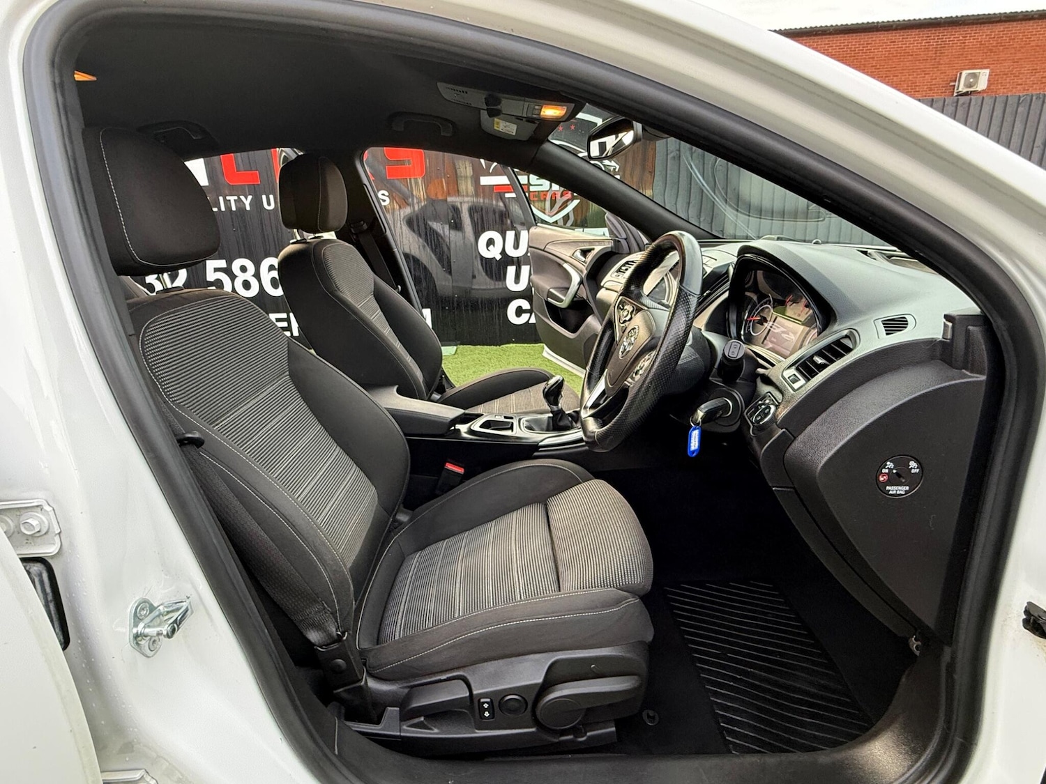 Used Vauxhall Insignia 2015 for sale - 76832483: Photo 27