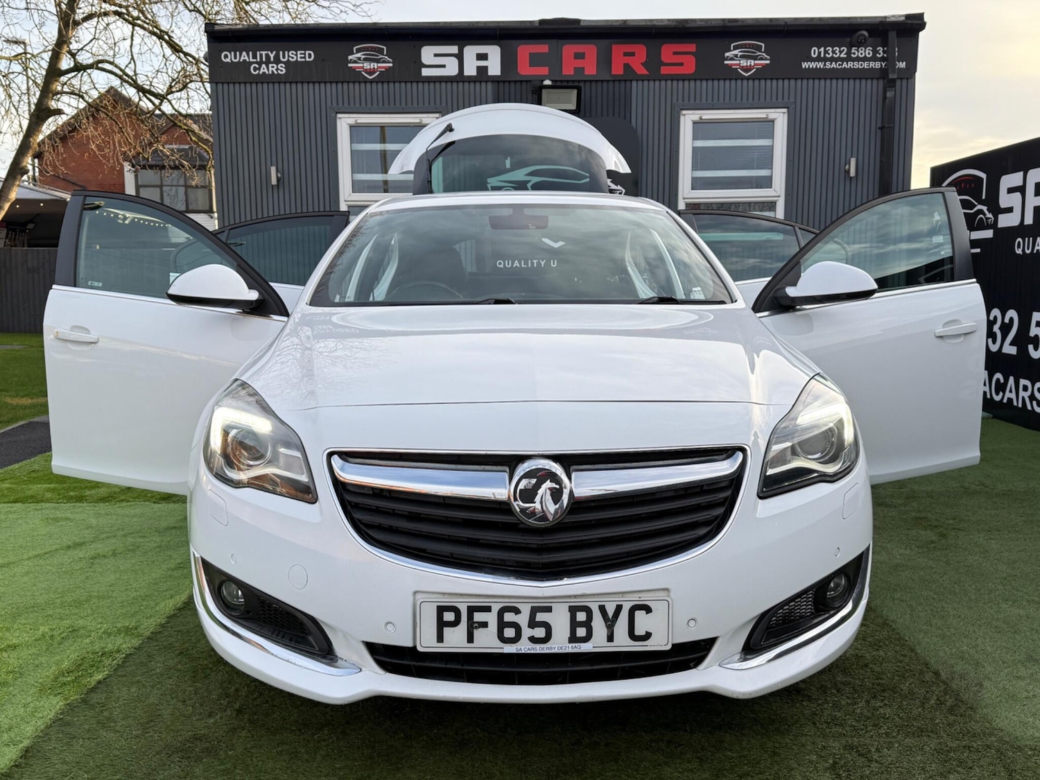 Used Vauxhall Insignia 2015 for sale - 76832483: Photo 5
