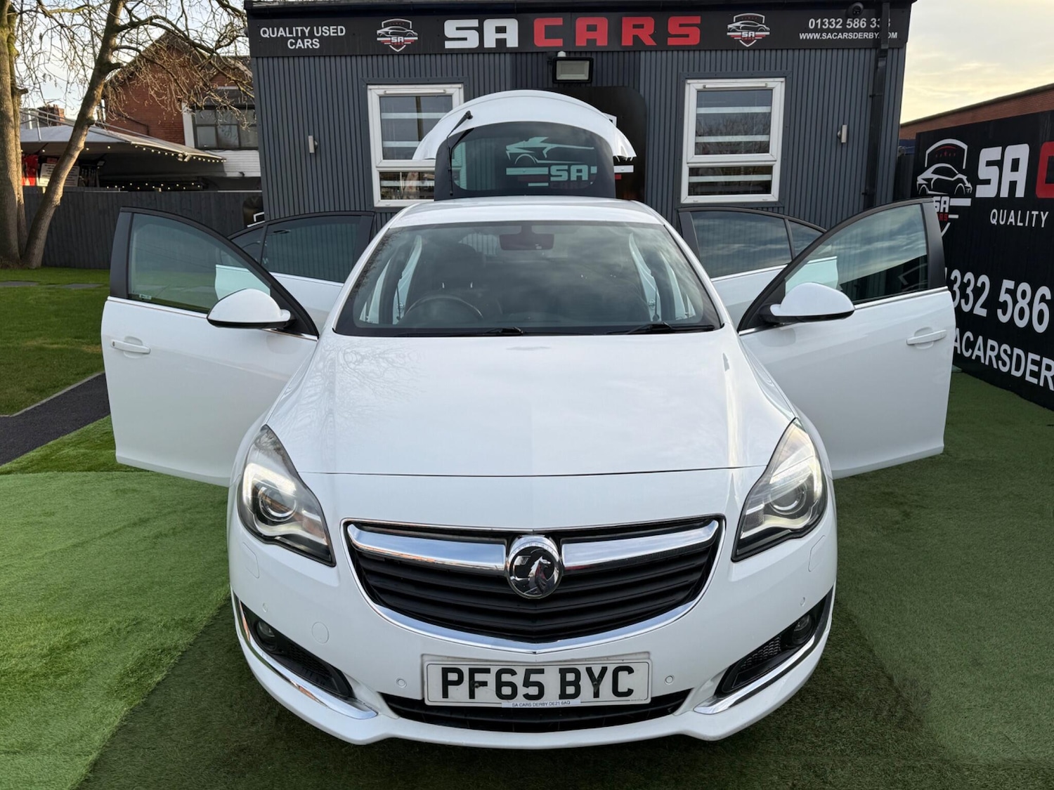 Used Vauxhall Insignia 2015 for sale - 76832483: Photo 6