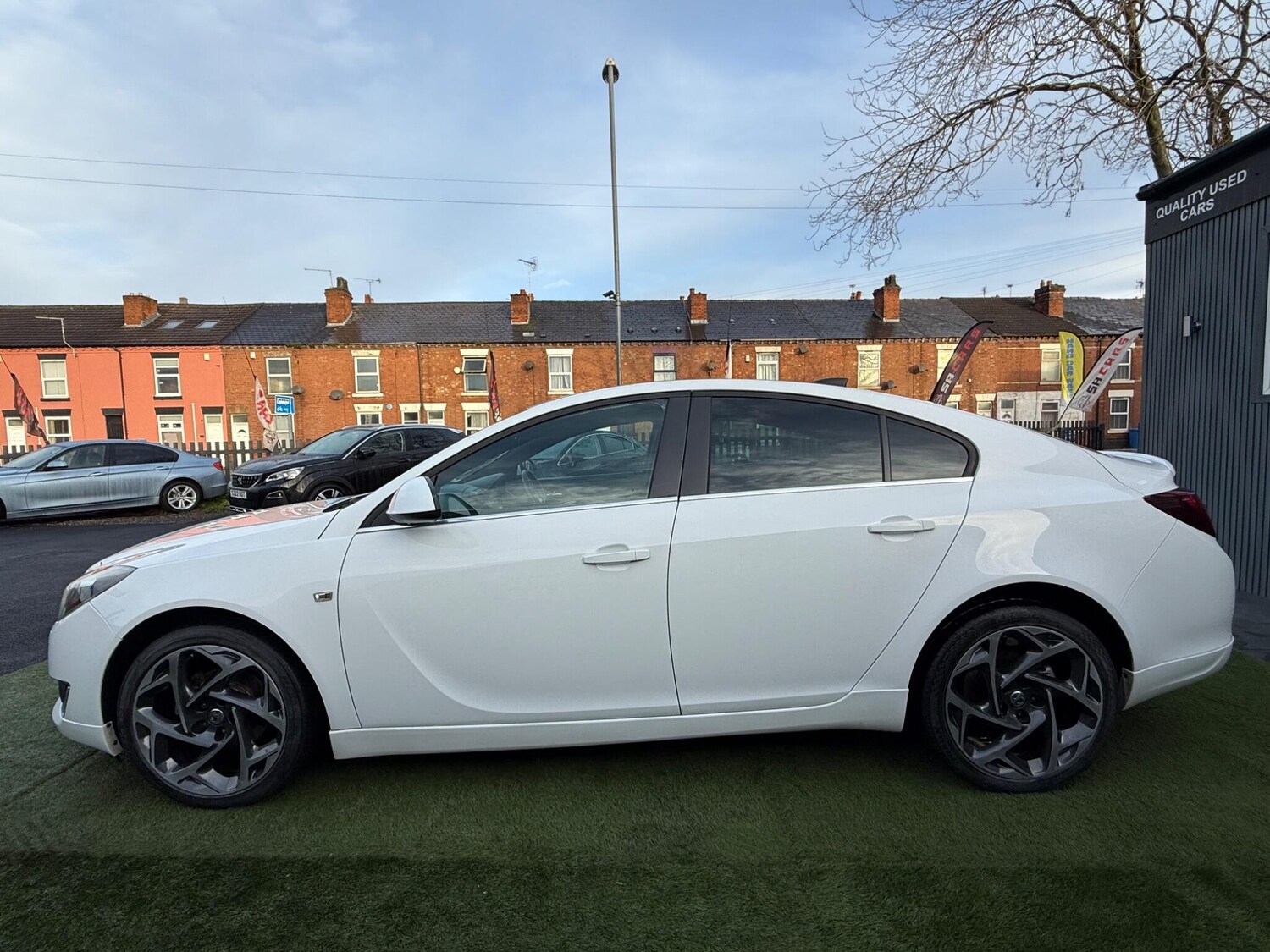 Used Vauxhall Insignia 2015 for sale - 76832483: Photo 8