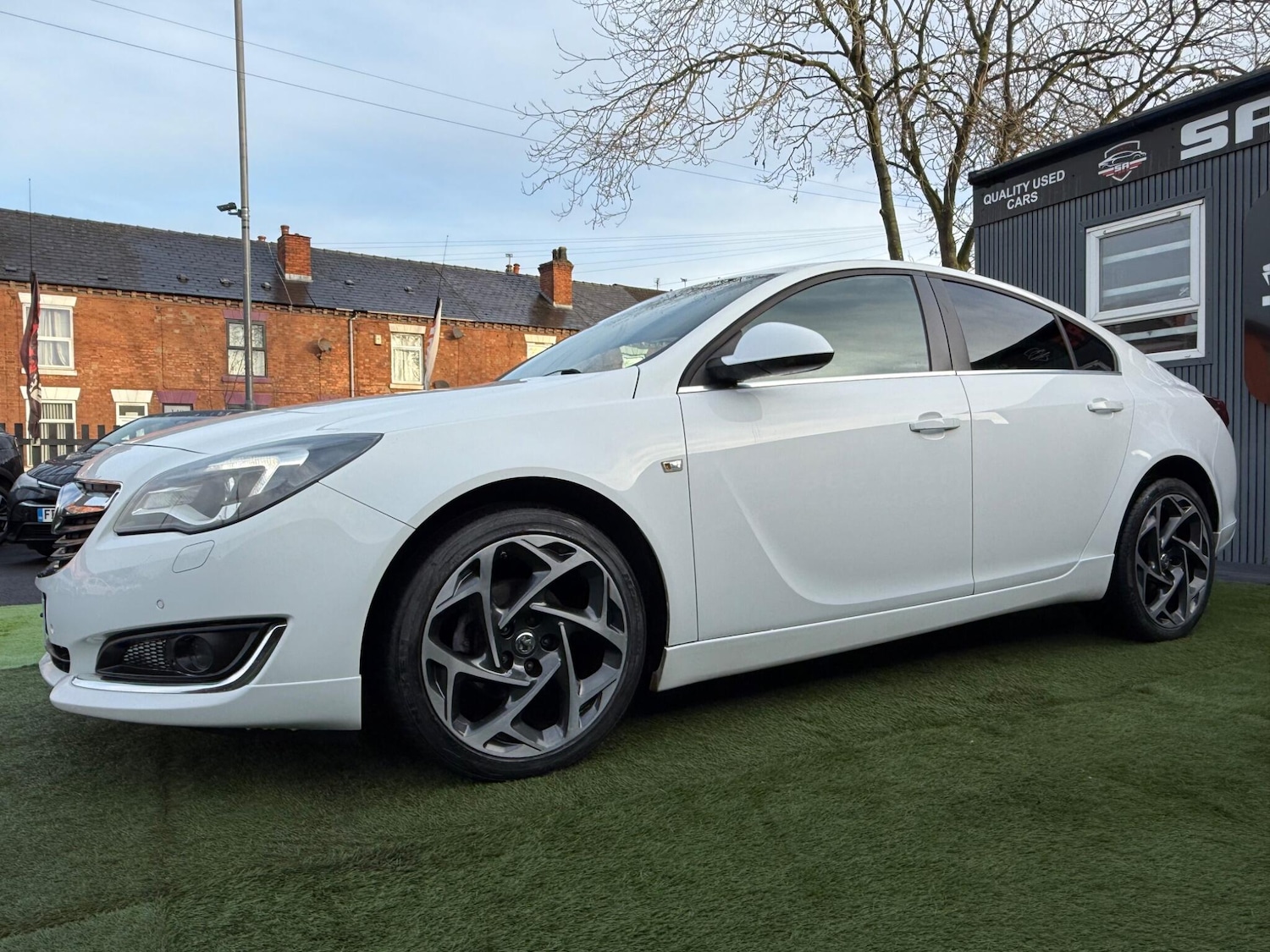 Used Vauxhall Insignia 2015 for sale - 76832483: Photo 9