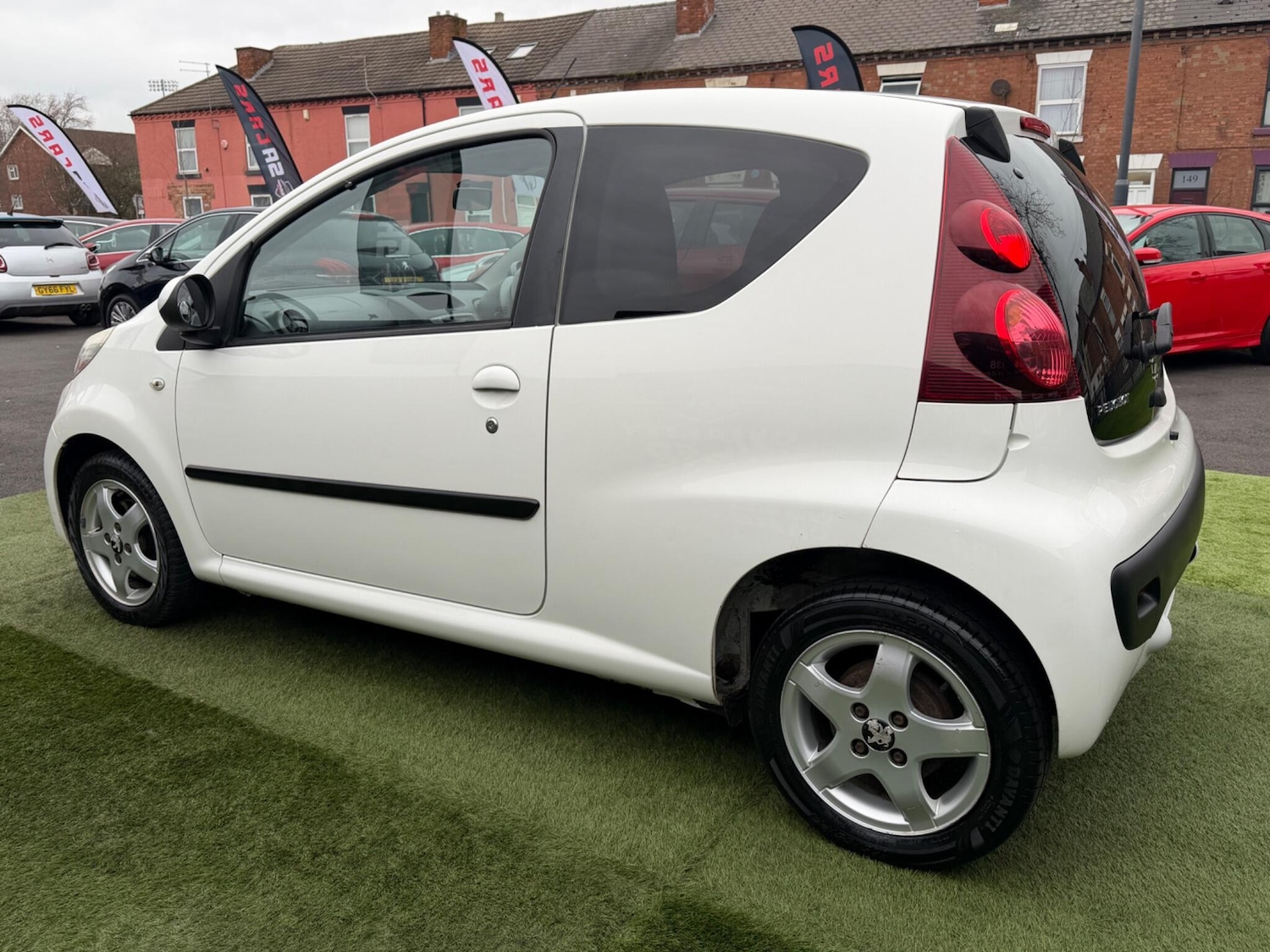 Used Peugeot 107 2013 for sale - 77783371: Photo 16