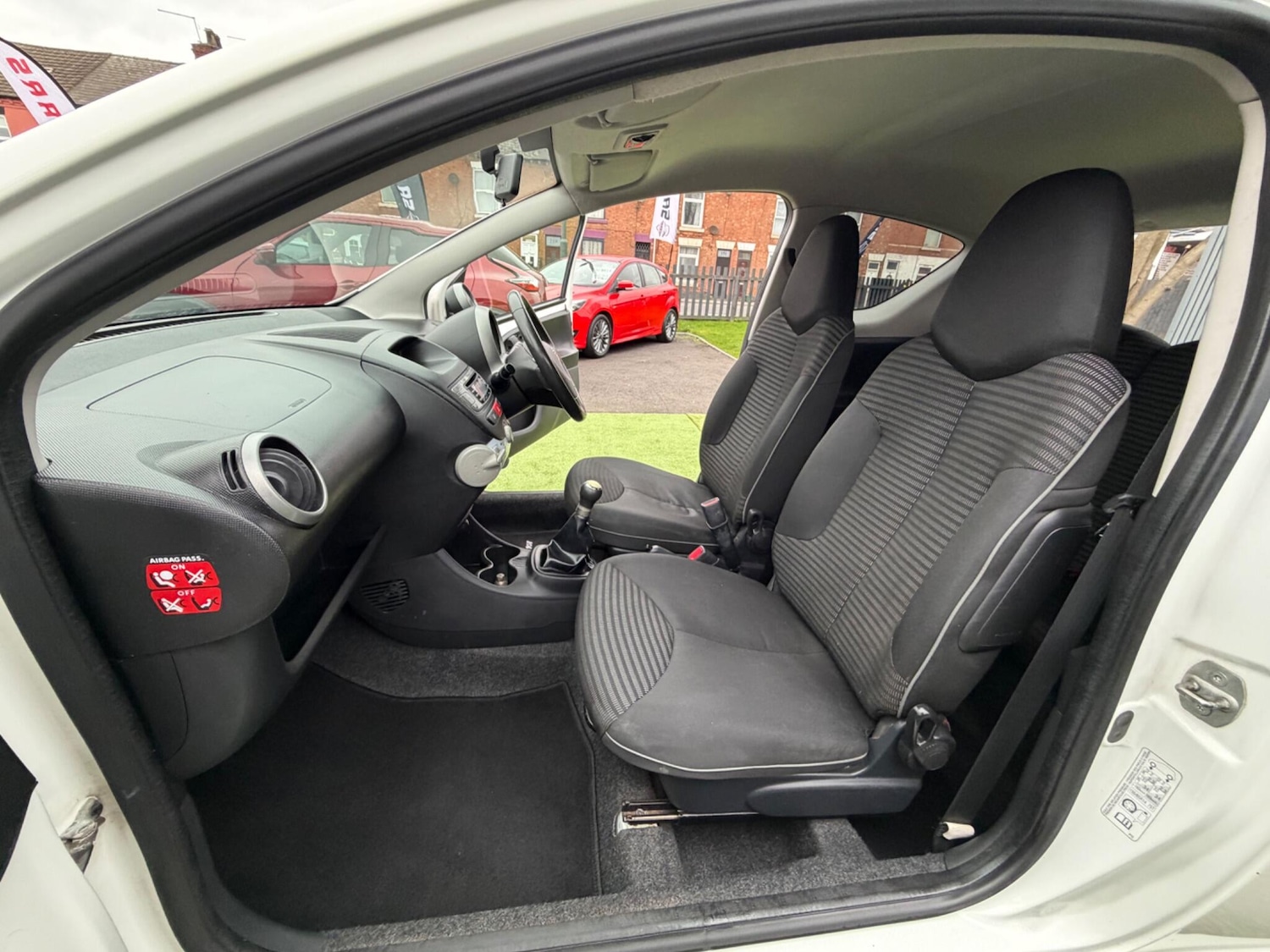 Used Peugeot 107 2013 for sale - 77783371: Photo 27