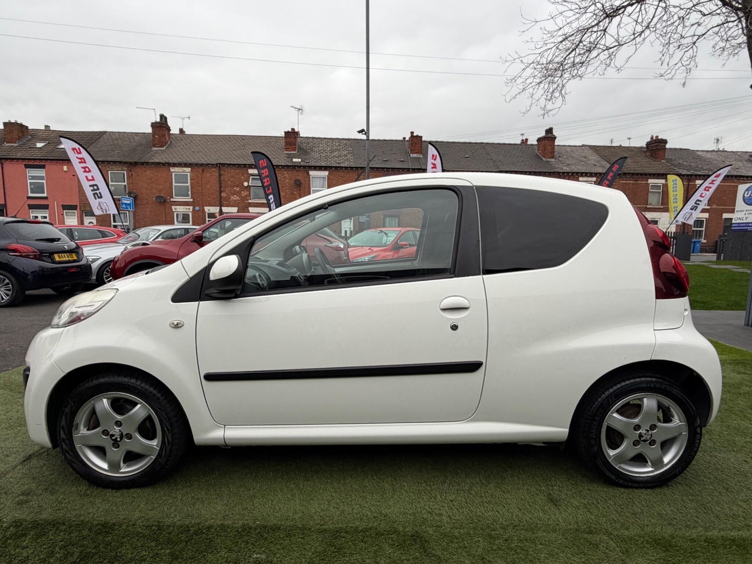 Used Peugeot 107 2013 for sale - 77783371: Photo 8