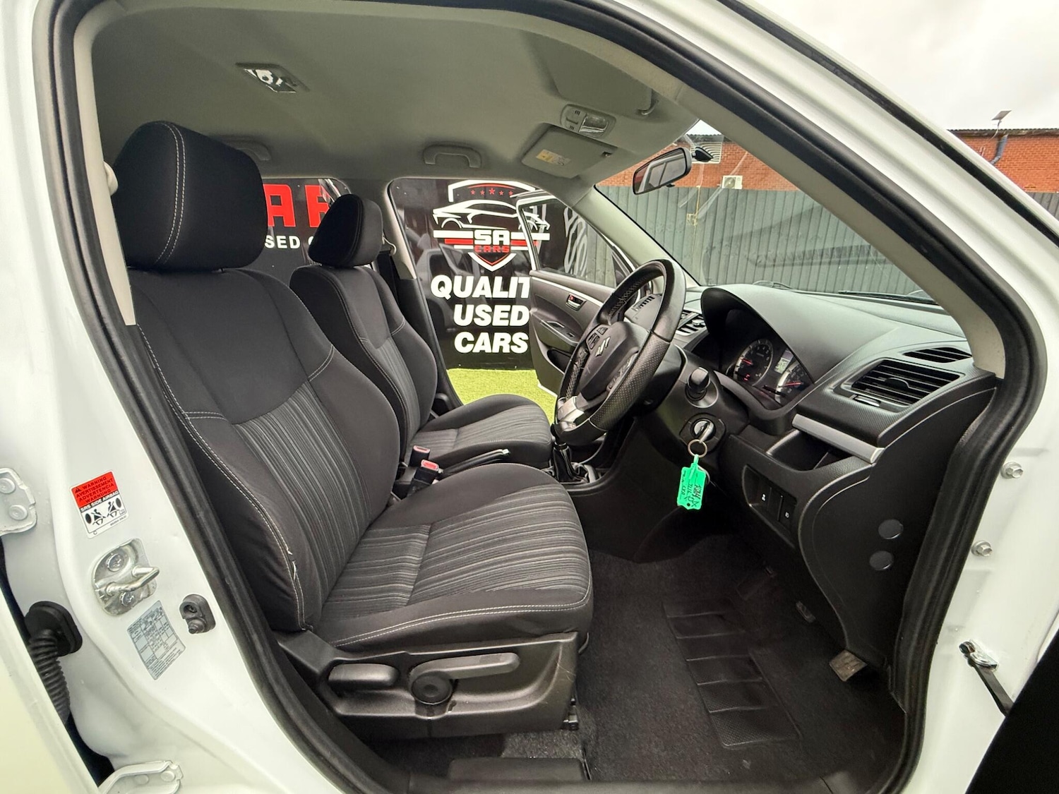 Used Suzuki Swift 2016 for sale - 76886991: Photo 27