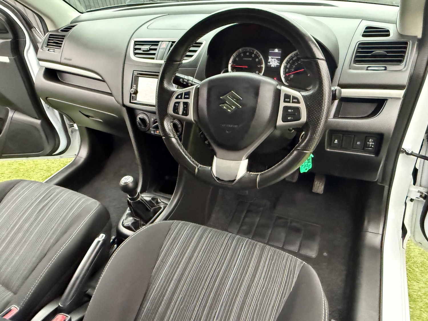 Used Suzuki Swift 2016 for sale - 76886991: Photo 3