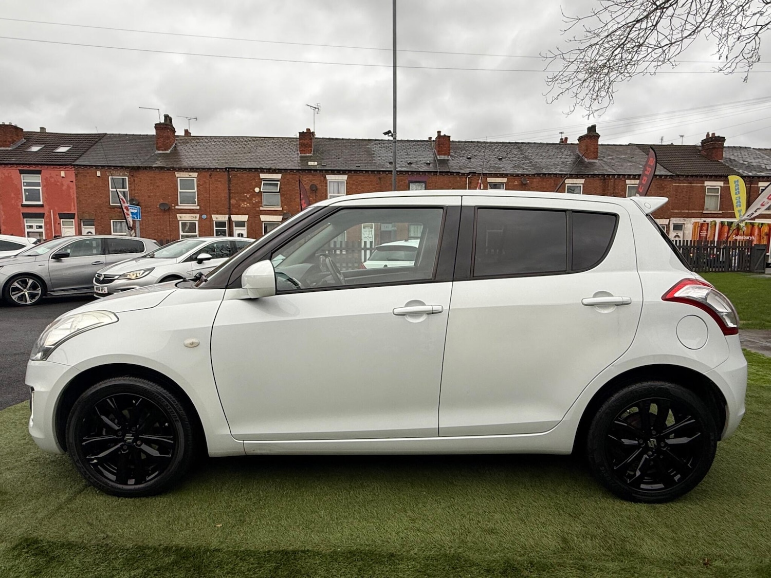 Used Suzuki Swift 2016 for sale - 76886991: Photo 8