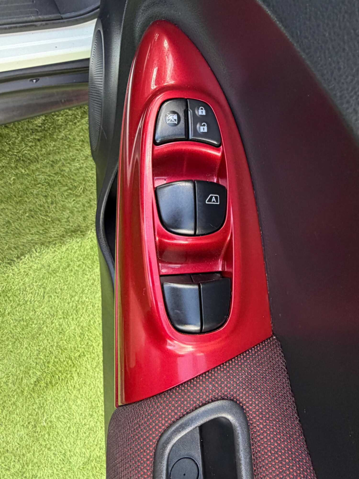 Used Nissan Juke 2013 for sale - 77892082: Photo 27