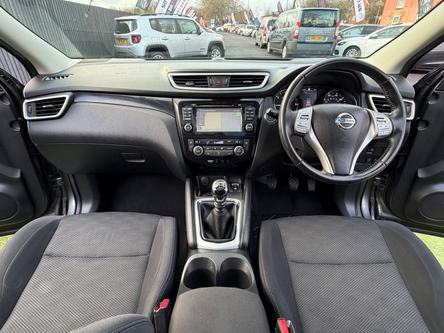Used Nissan Qashqai 2015 for sale - 77395962: Photo 2