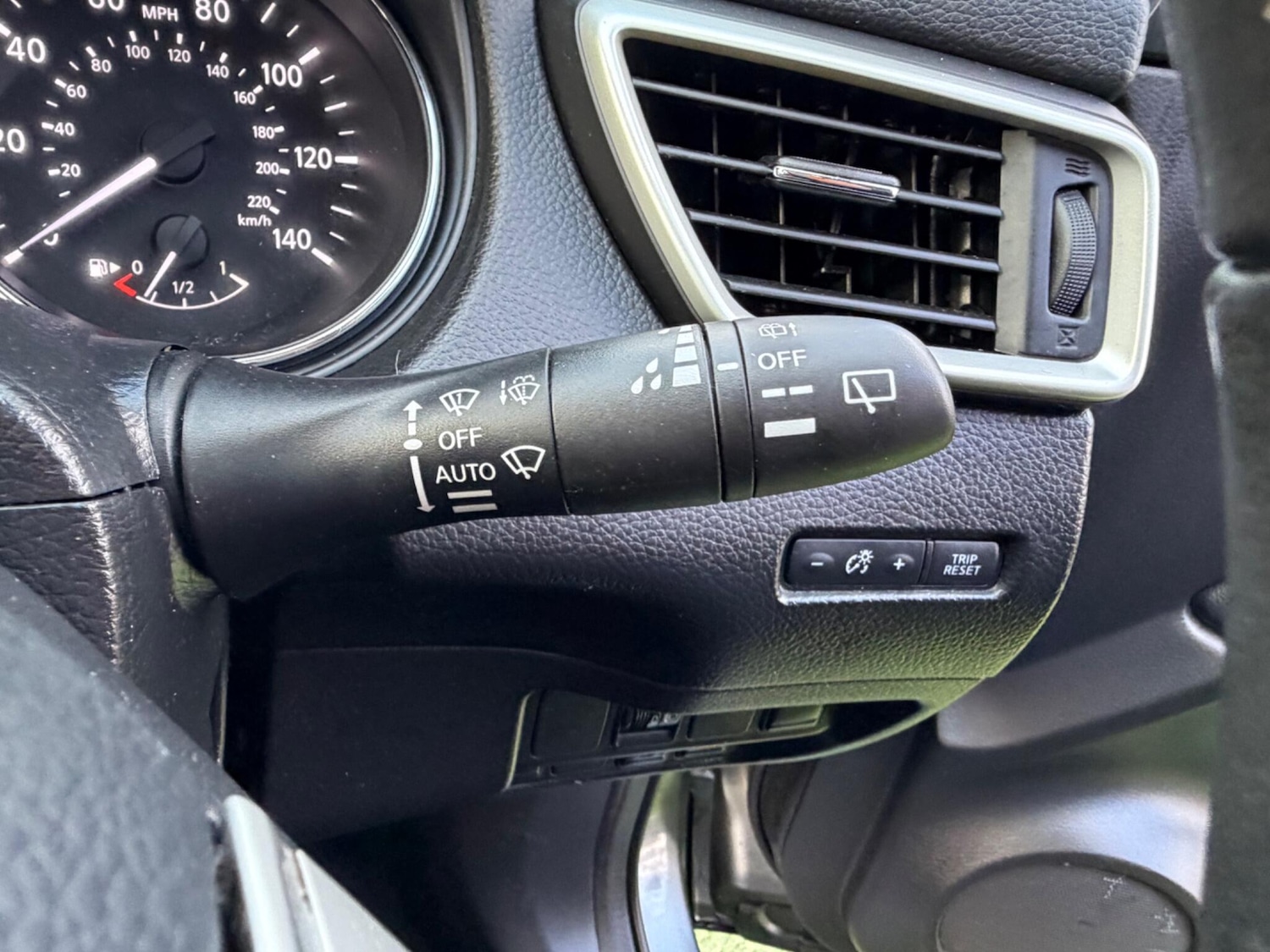 Used Nissan Qashqai 2015 for sale - 77395962: Photo 22