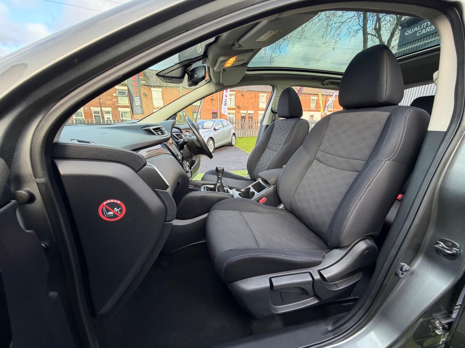 Used Nissan Qashqai 2015 for sale - 77395962: Photo 32