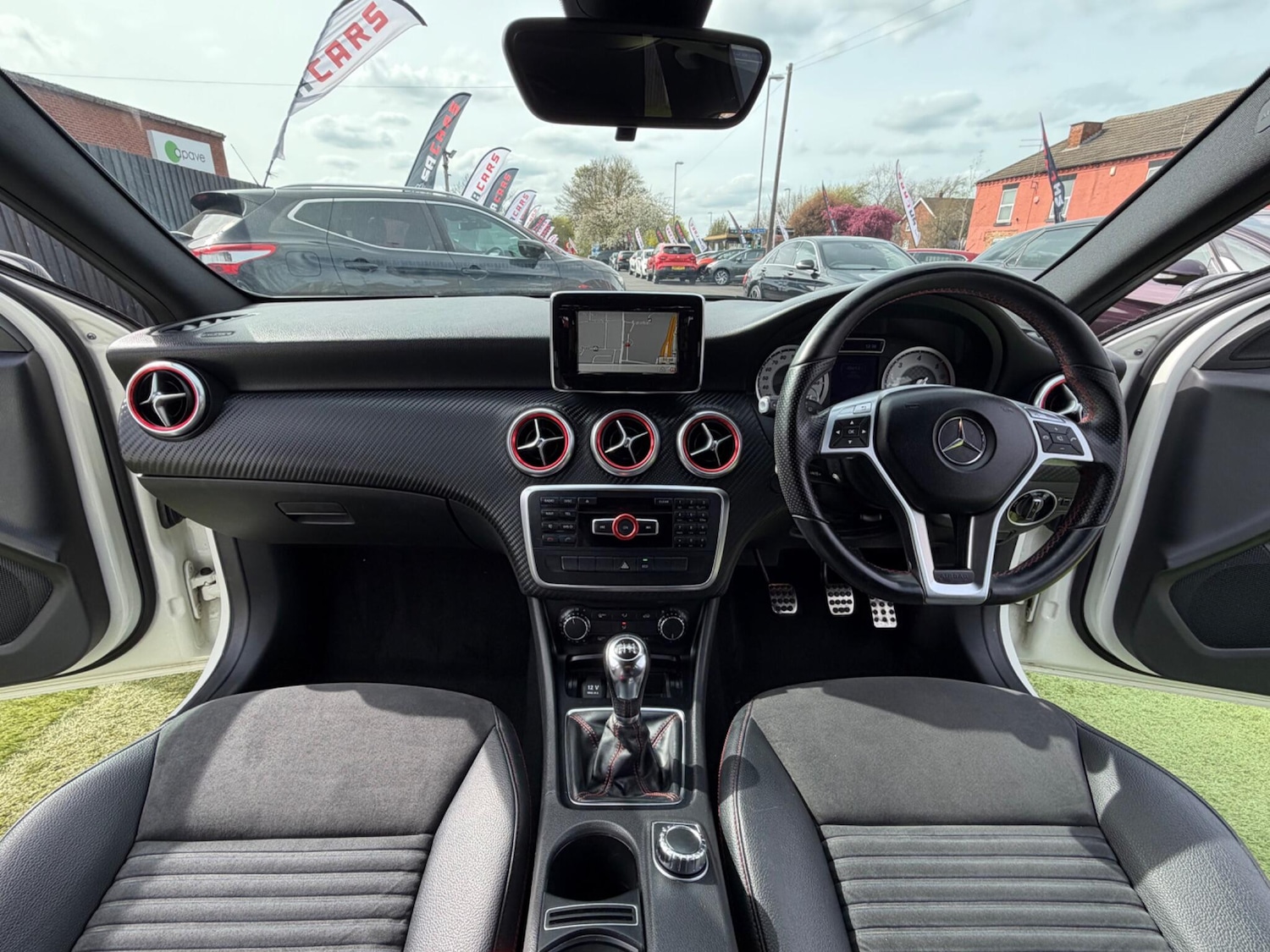 Used Mercedes-Benz A-Class 2013 for sale - 78205265: Photo 2