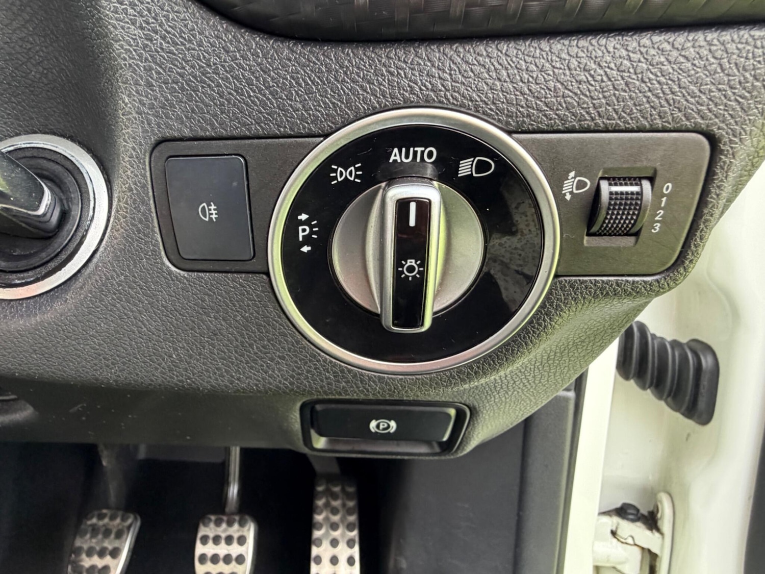 Used Mercedes-Benz A-Class 2013 for sale - 78205265: Photo 24