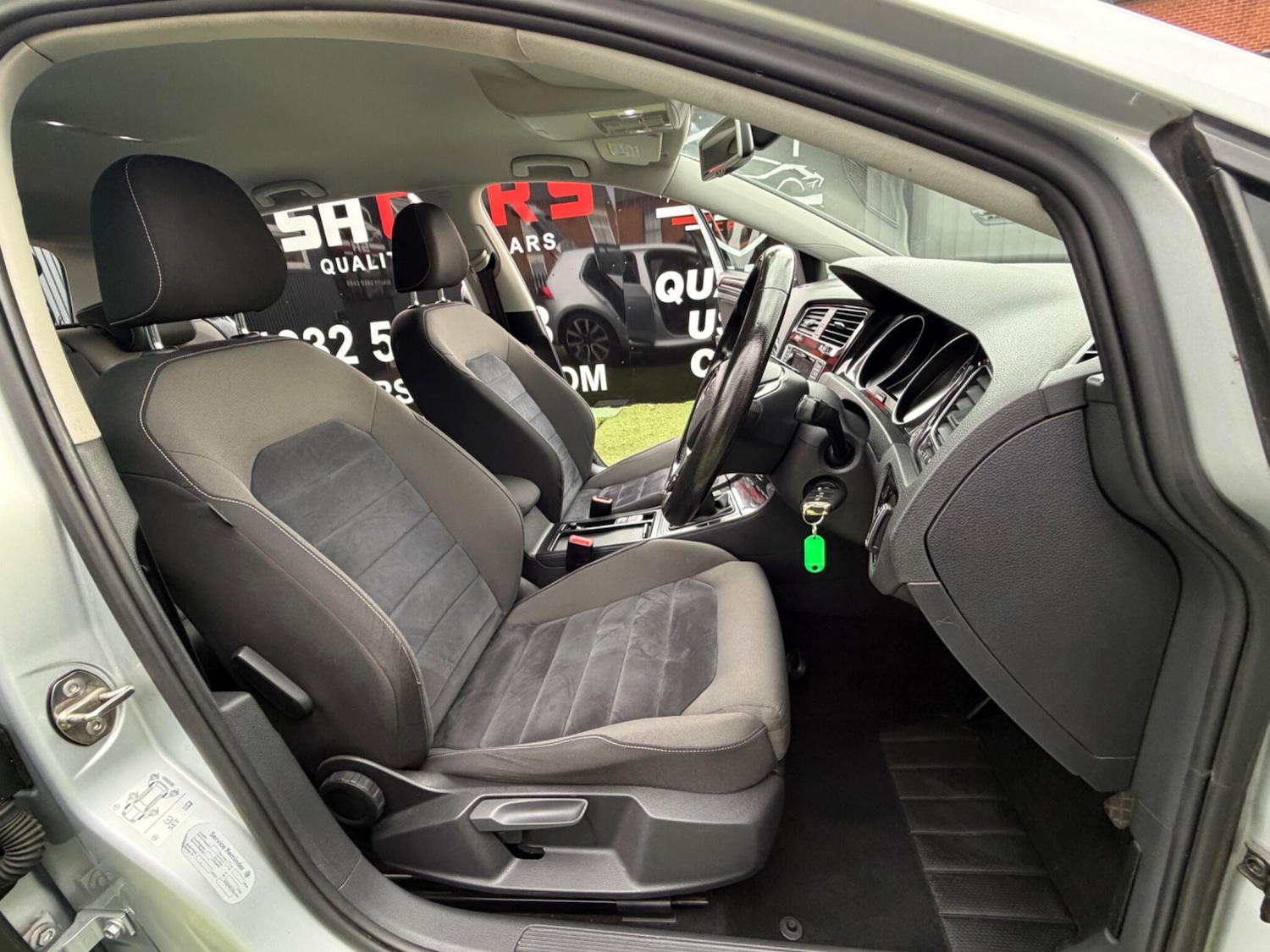 Used Volkswagen Golf 2013 for sale - 78086209: Photo 29