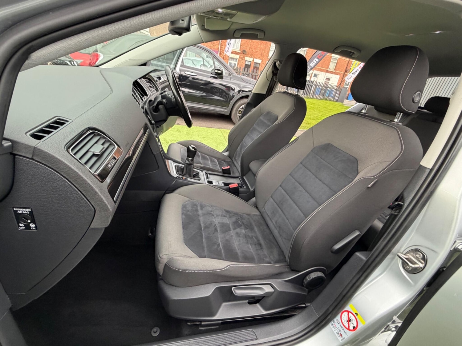 Used Volkswagen Golf 2013 for sale - 78086209: Photo 32