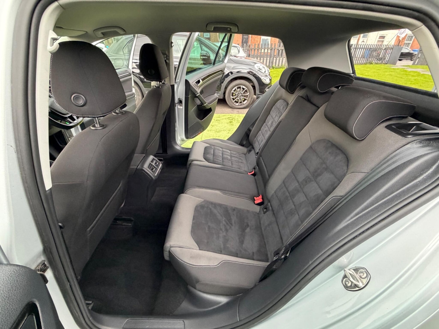 Used Volkswagen Golf 2013 for sale - 78086209: Photo 35