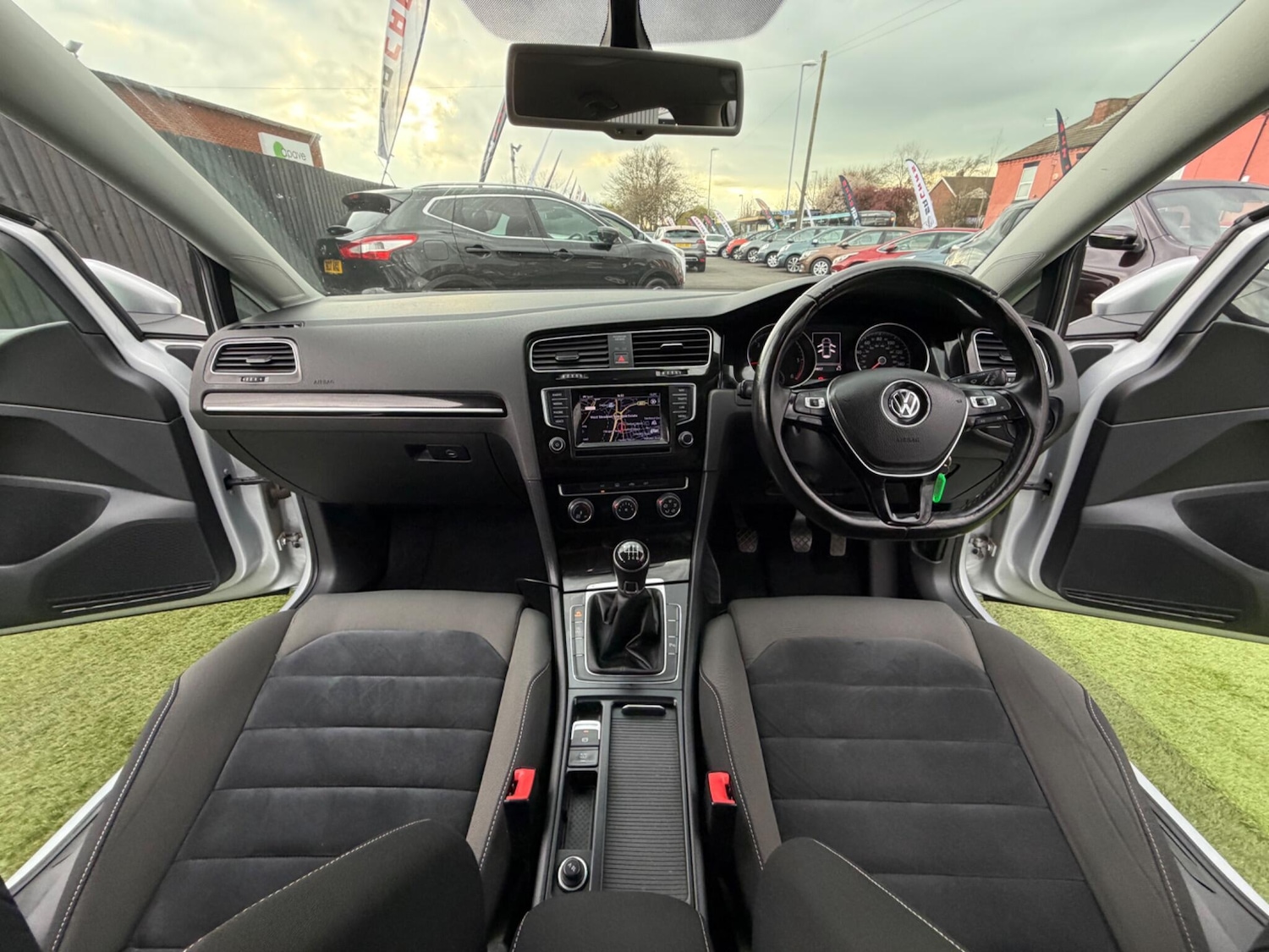 Used Volkswagen Golf 2013 for sale - 78086209: Photo 40