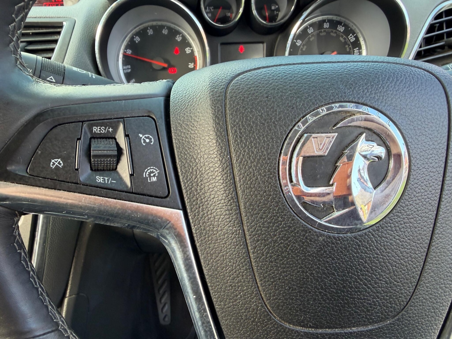 Used Vauxhall Mokka 2015 for sale - 77892073: Photo 21