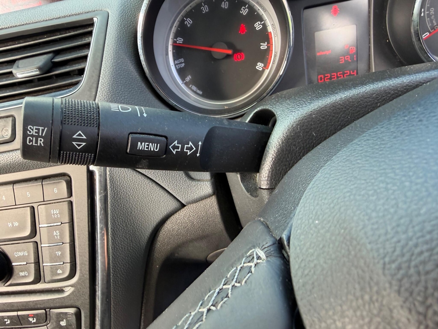 Used Vauxhall Mokka 2015 for sale - 77892073: Photo 23