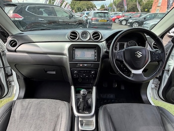 Used Suzuki Vitara 2015 for sale - 79452704: Photo