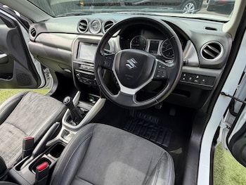 Used Suzuki Vitara 2015 for sale - 79452704: Photo