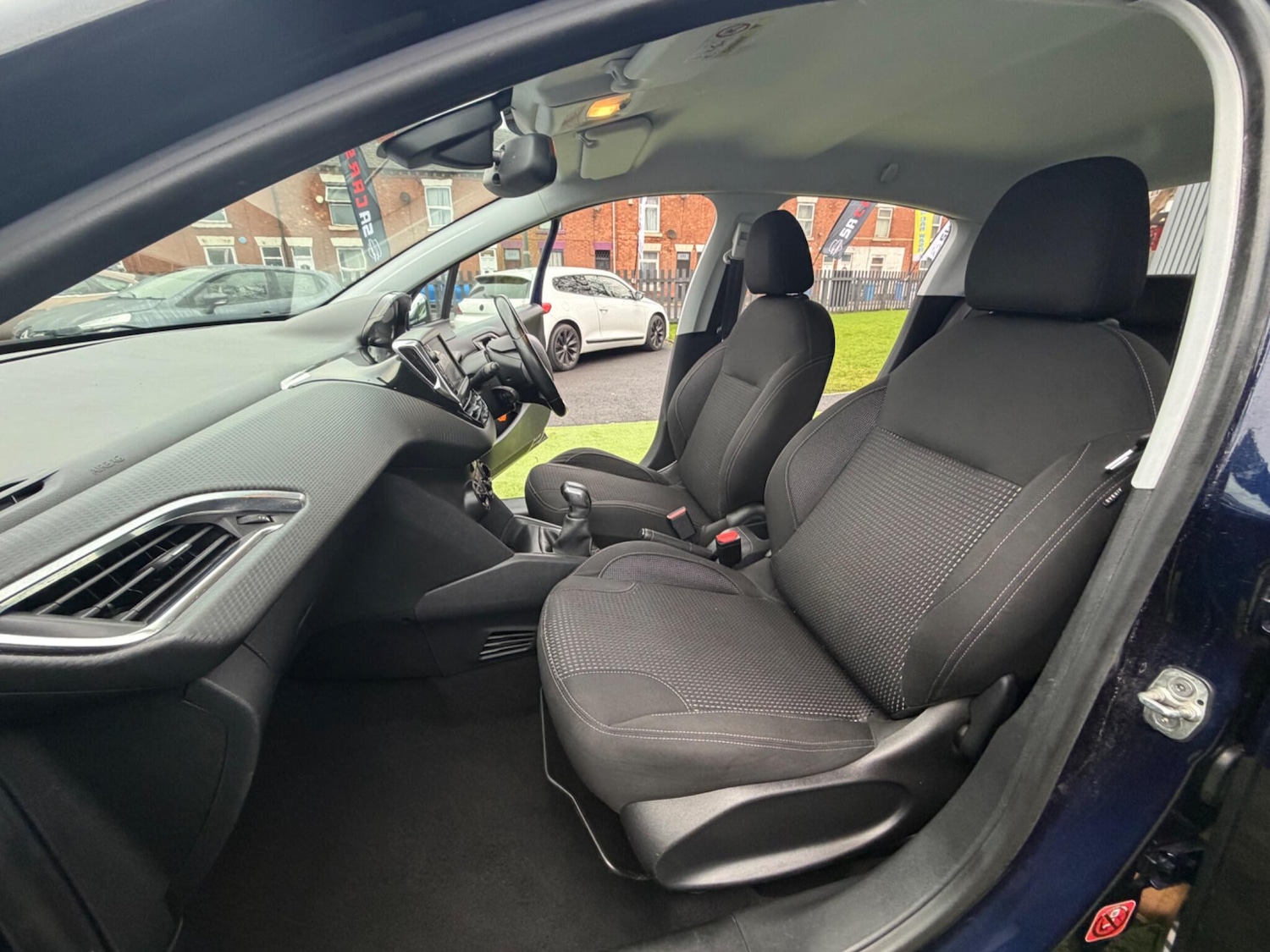 Used Peugeot 208 2016 for sale - 77202506: Photo 33