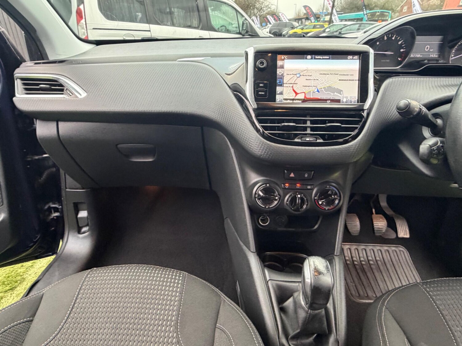 Used Peugeot 208 2016 for sale - 77202506: Photo 41