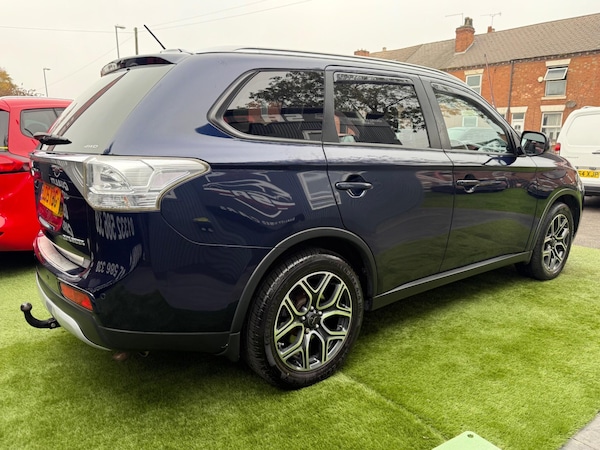Used Mitsubishi Outlander 2015 for sale - 76251008: Photo 17