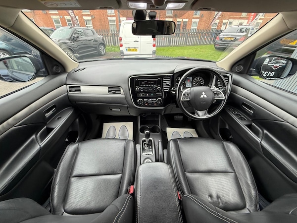 Used Mitsubishi Outlander 2015 for sale - 76251008: Photo 30