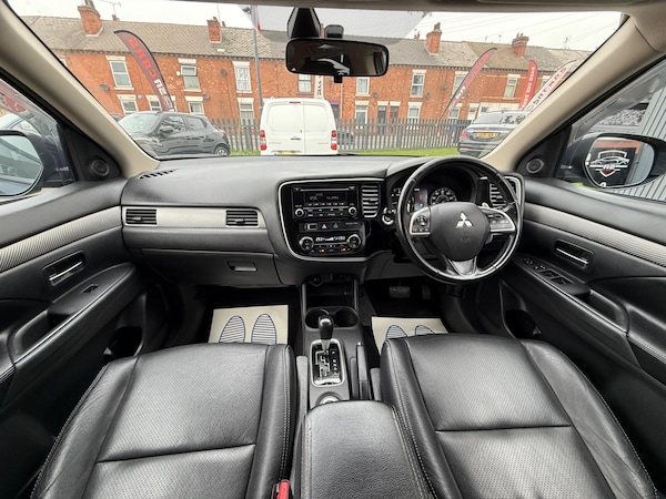 Used Mitsubishi Outlander 2015 for sale - 76251008: Photo 31