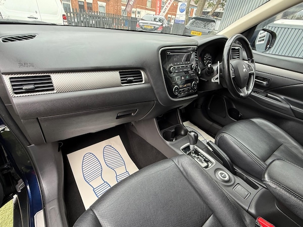 Used Mitsubishi Outlander 2015 for sale - 76251008: Photo 36