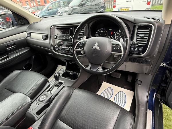 Used Mitsubishi Outlander 2015 for sale - 76251008: Photo 3