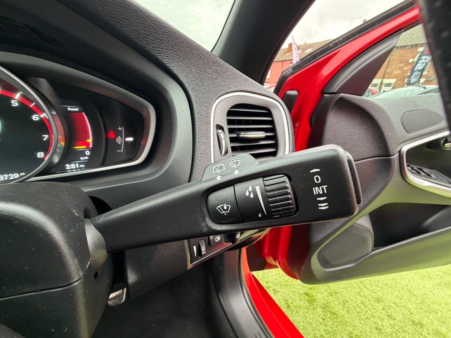 Used Volvo V40 2015 for sale - 77598158: Photo 24